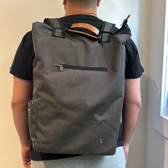 PKG backpack with laptop sleeve - Picture 12 of 12